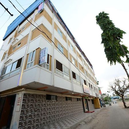 Spot On 37153 Karavali Paradise Hotel Dod Ballāpur Esterno foto