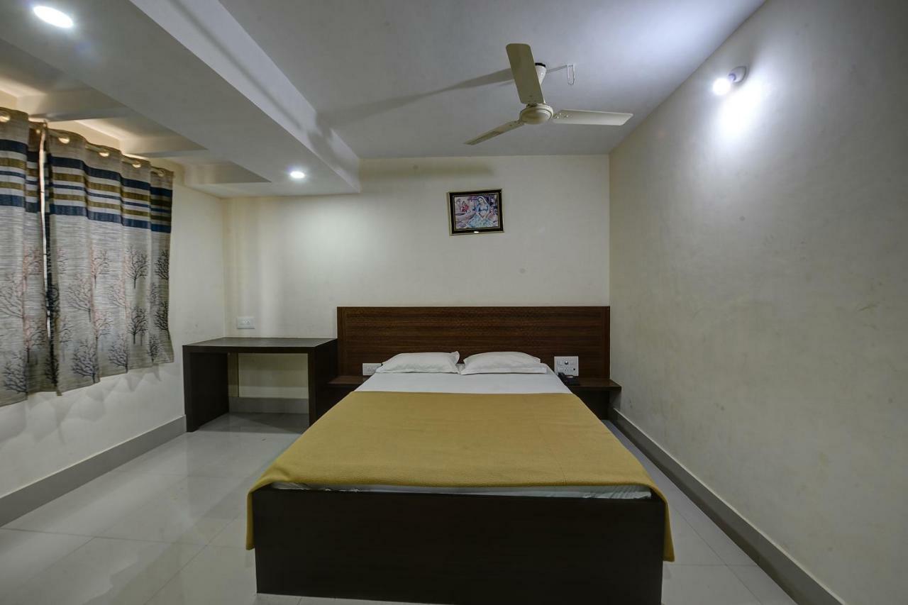 Spot On 37153 Karavali Paradise Hotel Dod Ballāpur Esterno foto